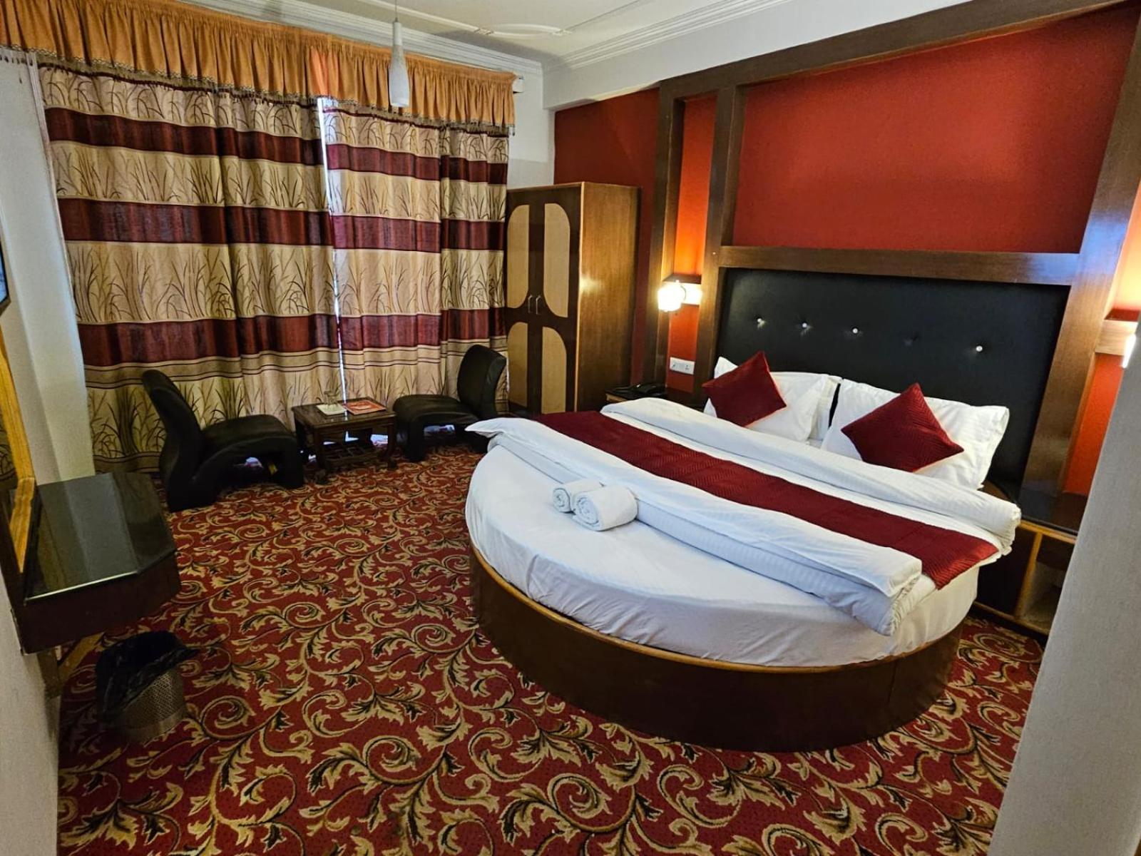 Hotel Akash Regency Manali  Exterior photo